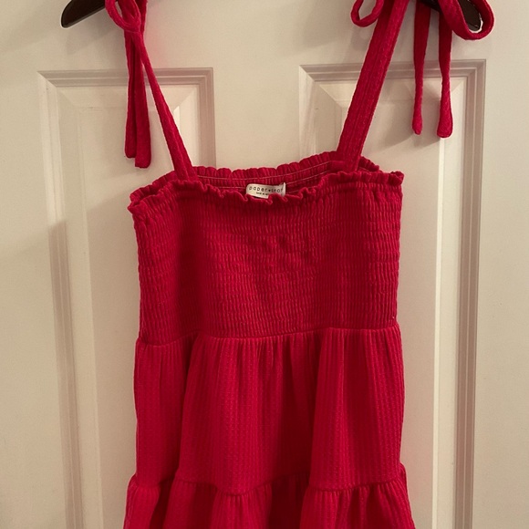 Paper Crane Strappy Halter Top - NWT - Size Medium - Pink - Picture 3 of 9